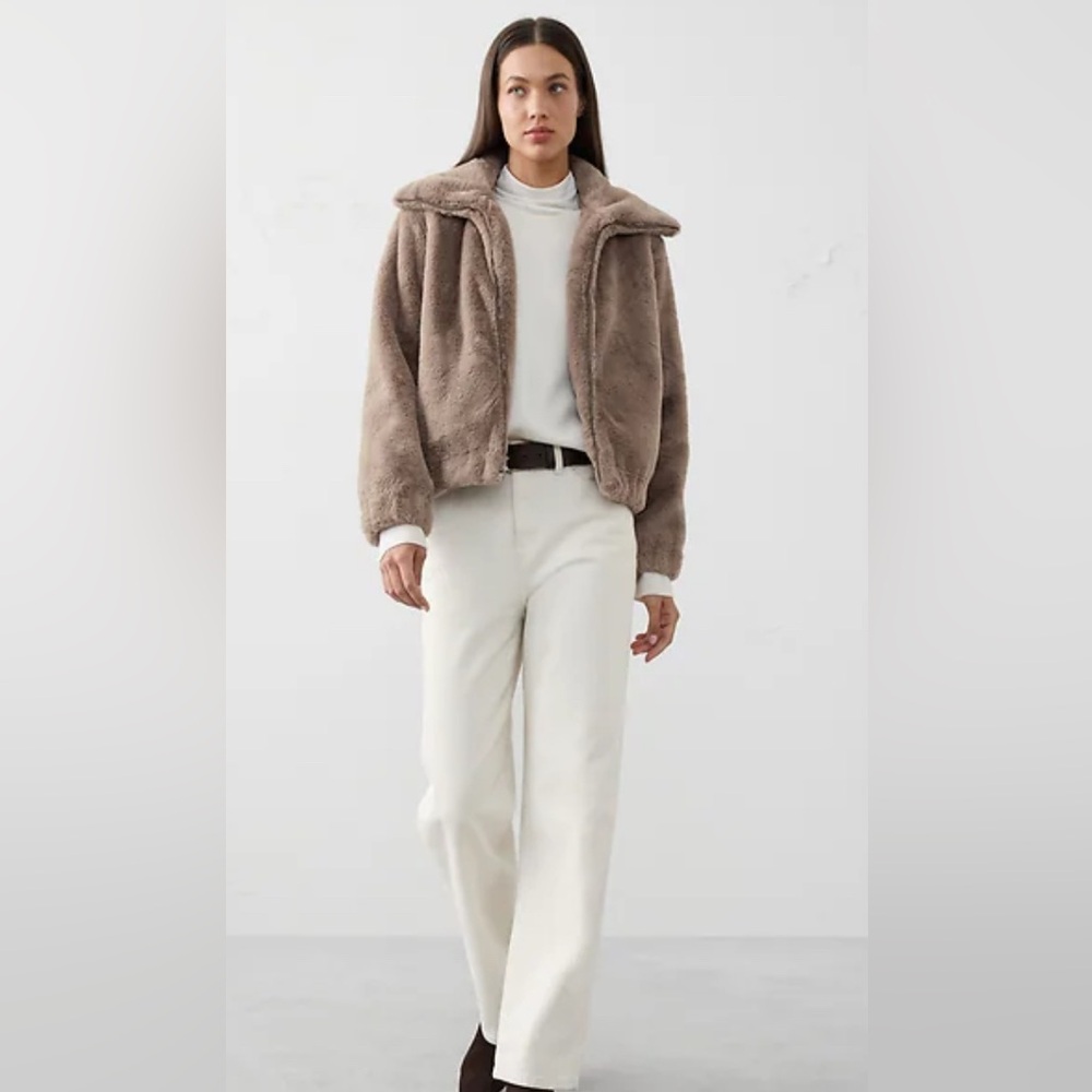 Banana Republic Taupe Faux Fur Short Jacket Women’s Size XS